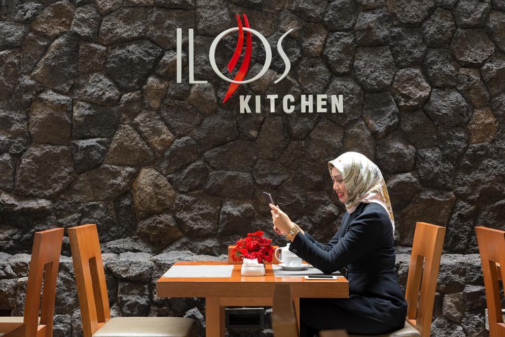 Ilos Hotel Bandung Exterior photo