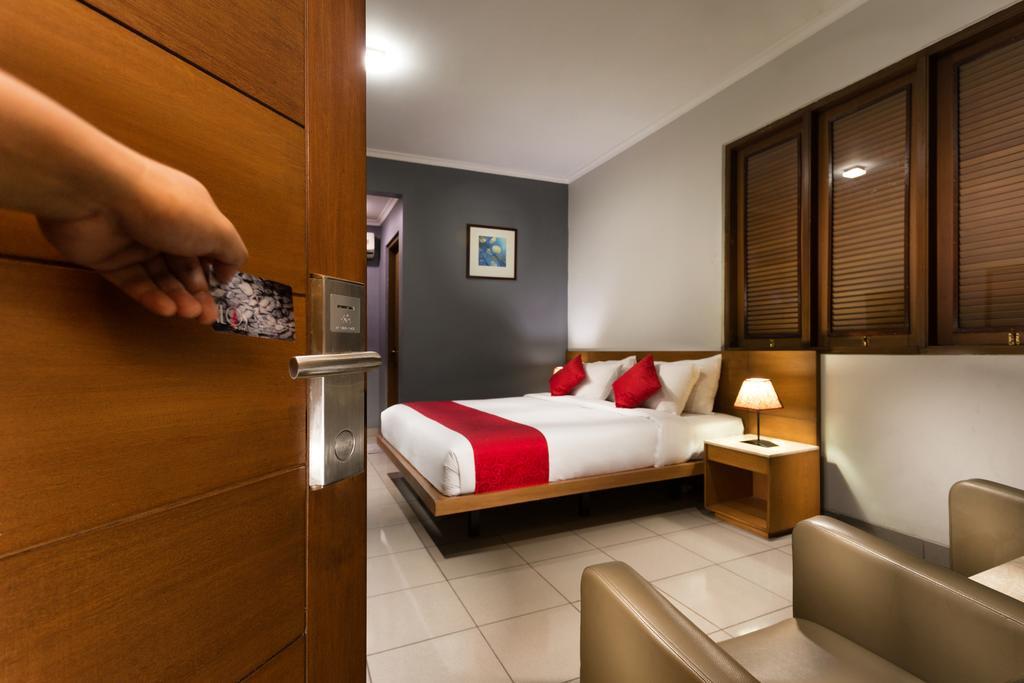 Ilos Hotel Bandung Exterior photo