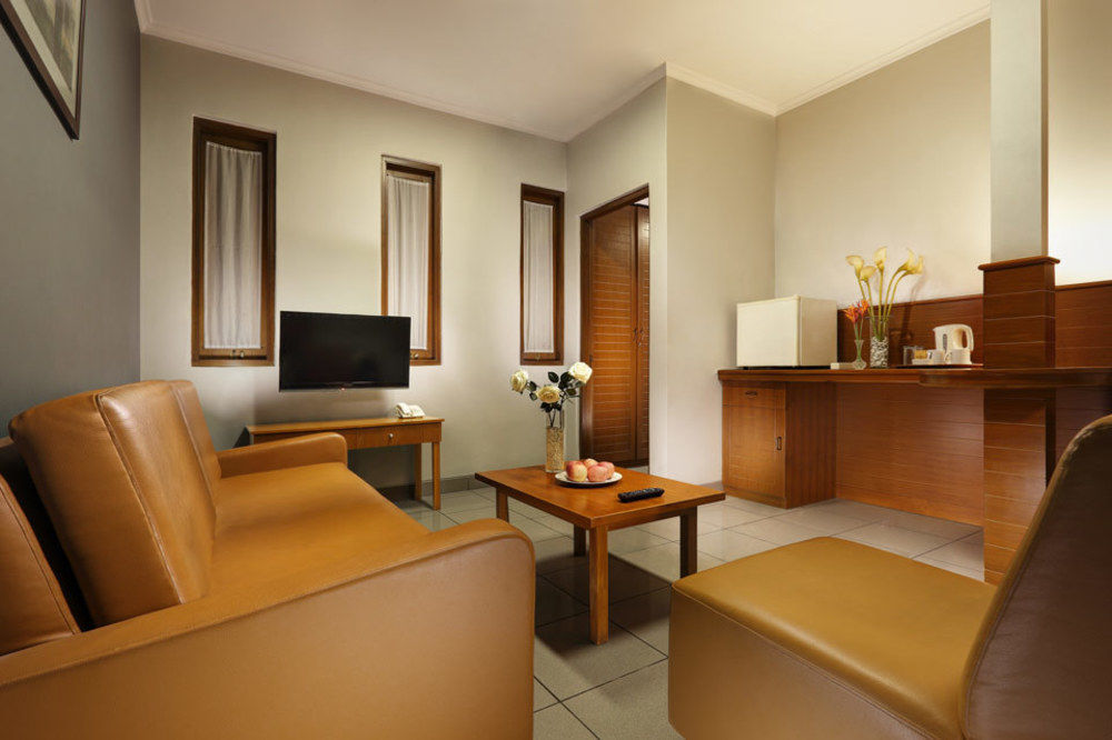 Ilos Hotel Bandung Exterior photo