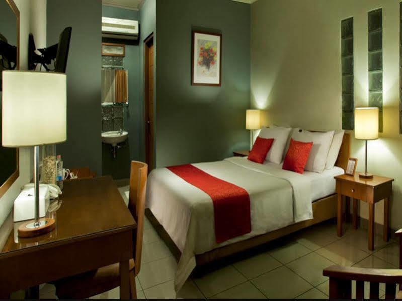 Ilos Hotel Bandung Exterior photo
