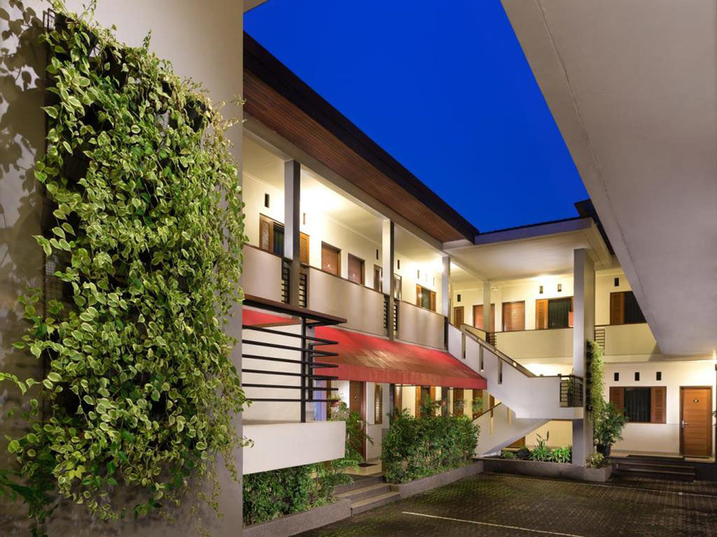 Ilos Hotel Bandung Exterior photo